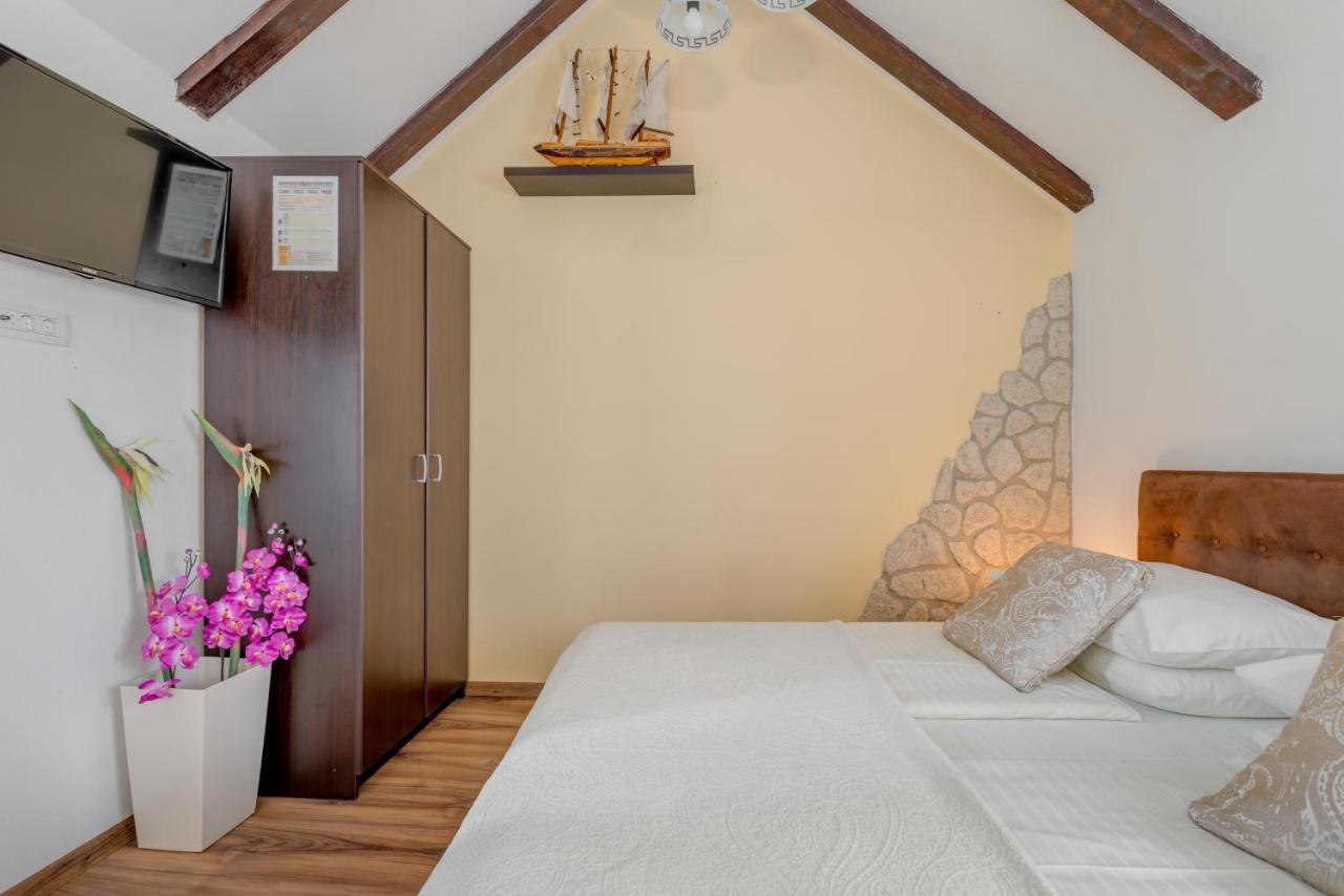 Guesthouse Imperator Сплит Экстерьер фото