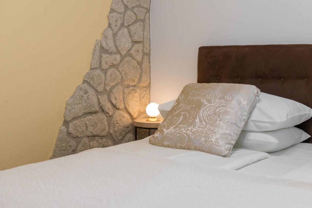 Guesthouse Imperator Сплит Экстерьер фото