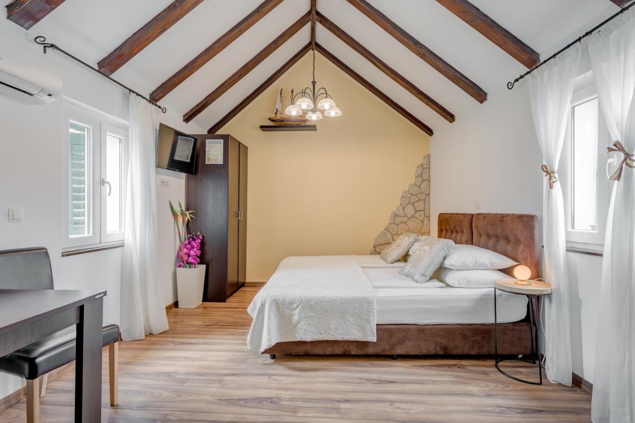 Guesthouse Imperator Сплит Экстерьер фото