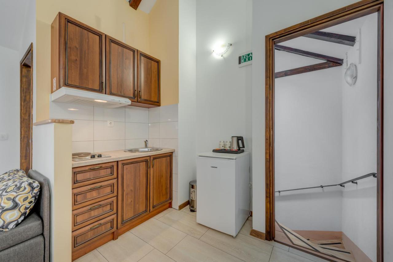 Guesthouse Imperator Сплит Экстерьер фото