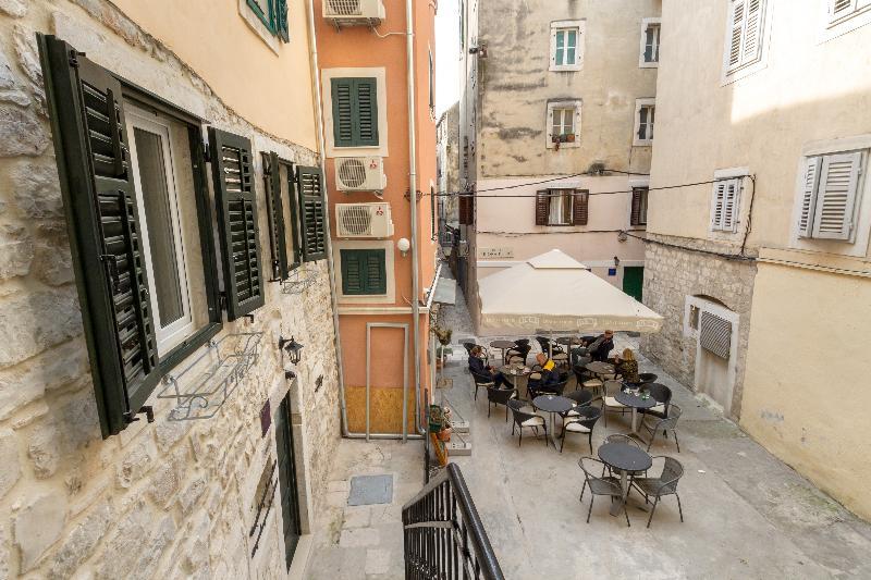Guesthouse Imperator Сплит Экстерьер фото