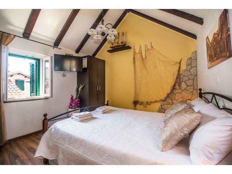 Guesthouse Imperator Сплит Экстерьер фото