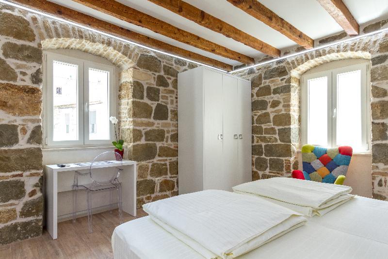 Guesthouse Imperator Сплит Экстерьер фото