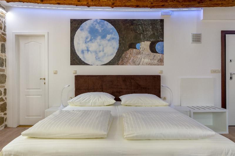 Guesthouse Imperator Сплит Экстерьер фото