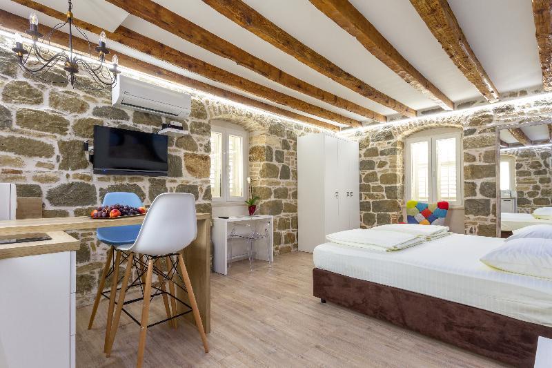 Guesthouse Imperator Сплит Экстерьер фото