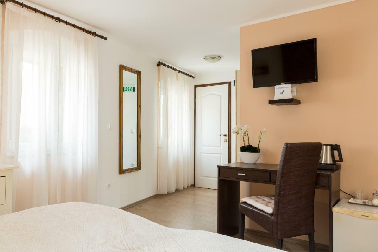Guesthouse Imperator Сплит Экстерьер фото